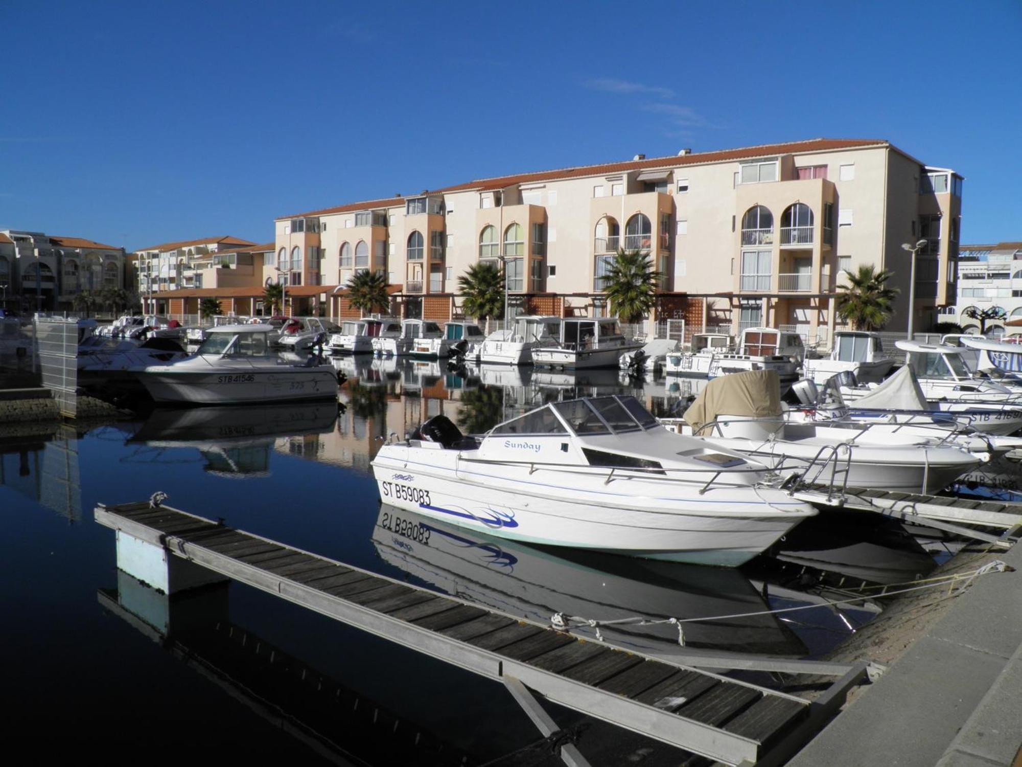 3P Climatise Avec Parking, Piscine, Proche Plage Et Commerces A Sete - Fr-1-338-497 外观 照片