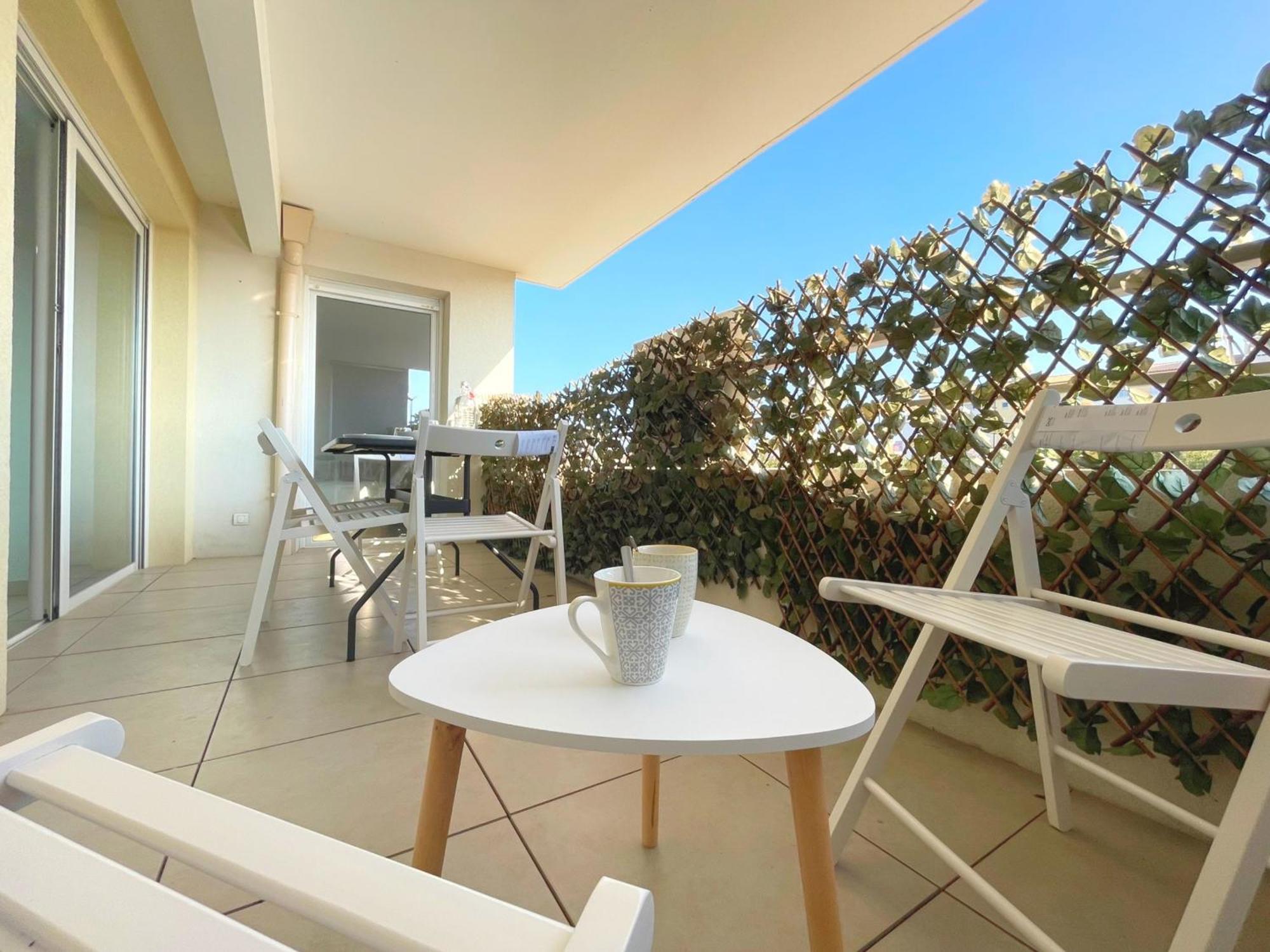 3P Climatise Avec Parking, Piscine, Proche Plage Et Commerces A Sete - Fr-1-338-497 外观 照片